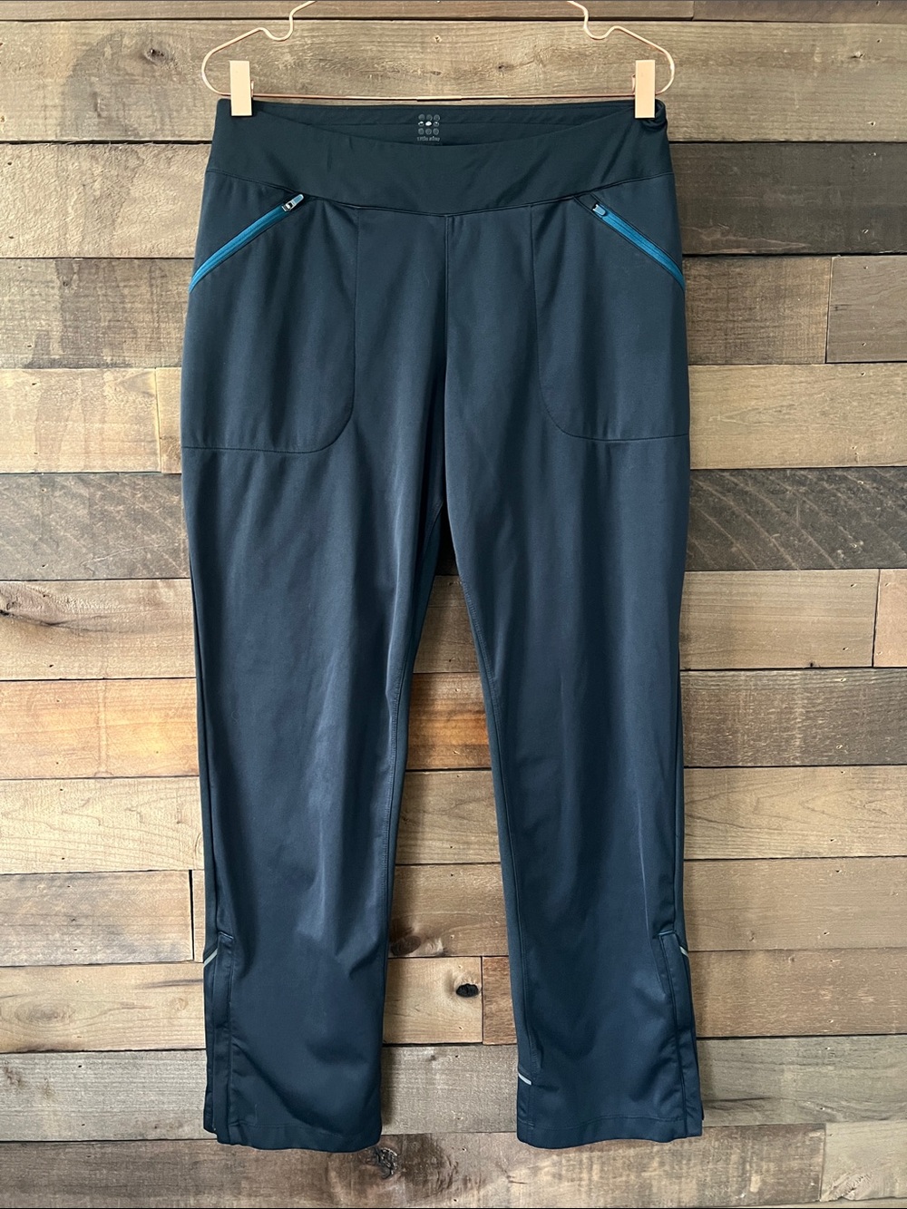 Title Nine Women's Snow Slayer Pants Winter Hiking Pants in Black Size 10